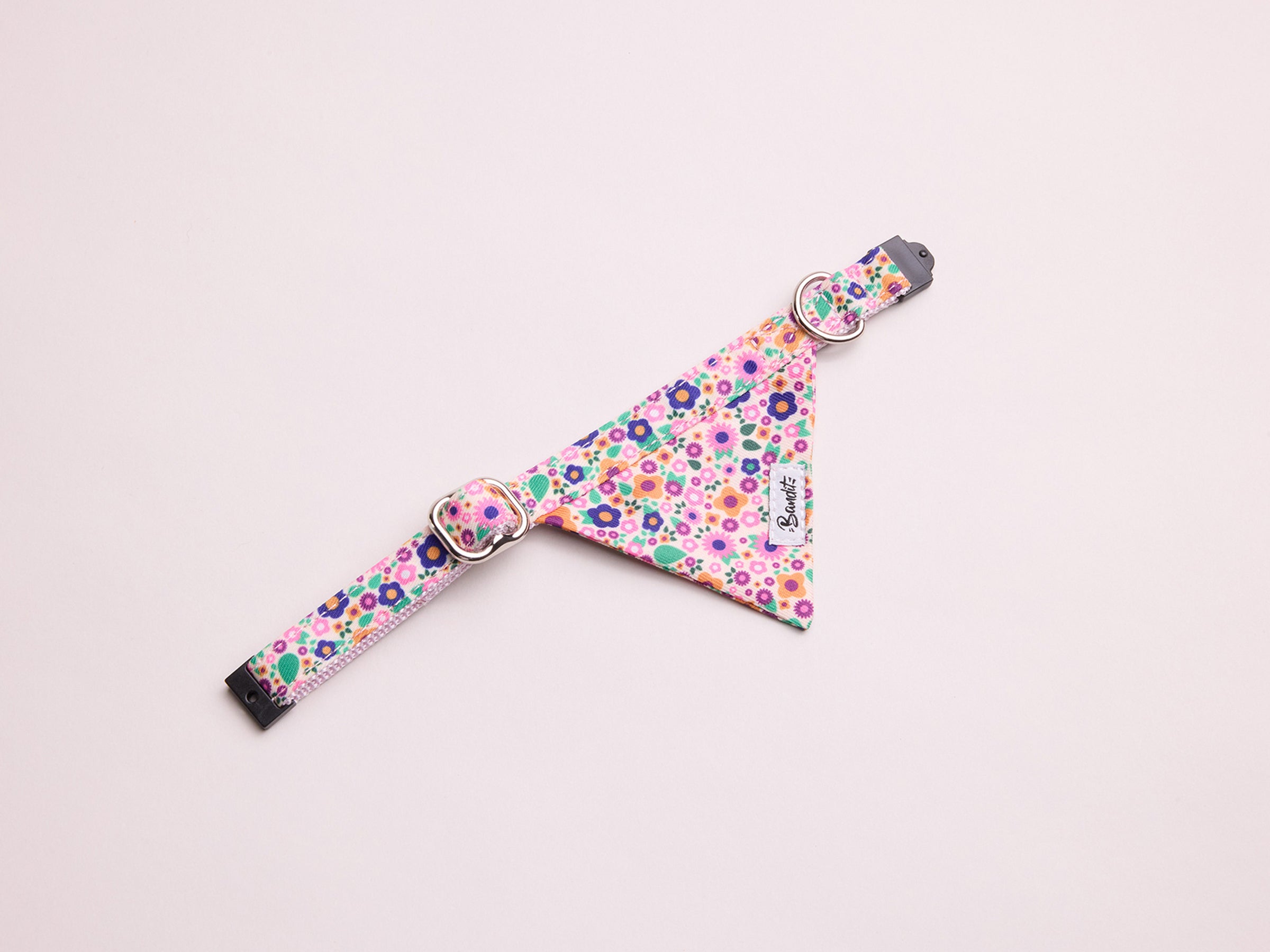Bandana pour chat imprimé rose fleuri