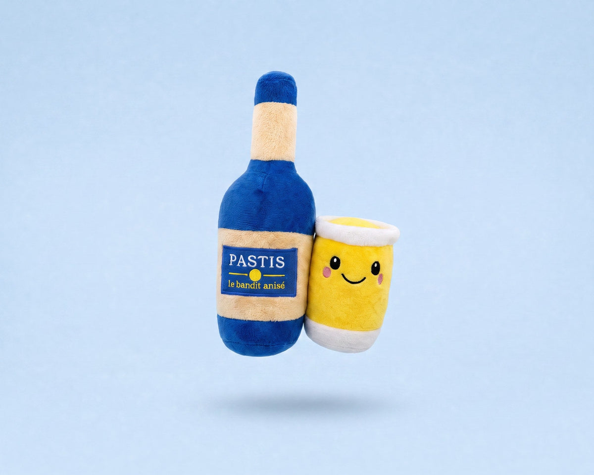 Le Petit Jaune, jouet pour chien en peluche bouteille de pastis et verre, packshot French Bandit