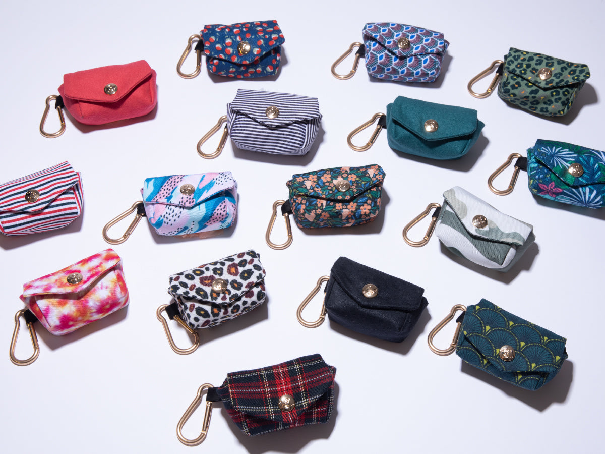 Pochette pour sacs à crottes tricolore