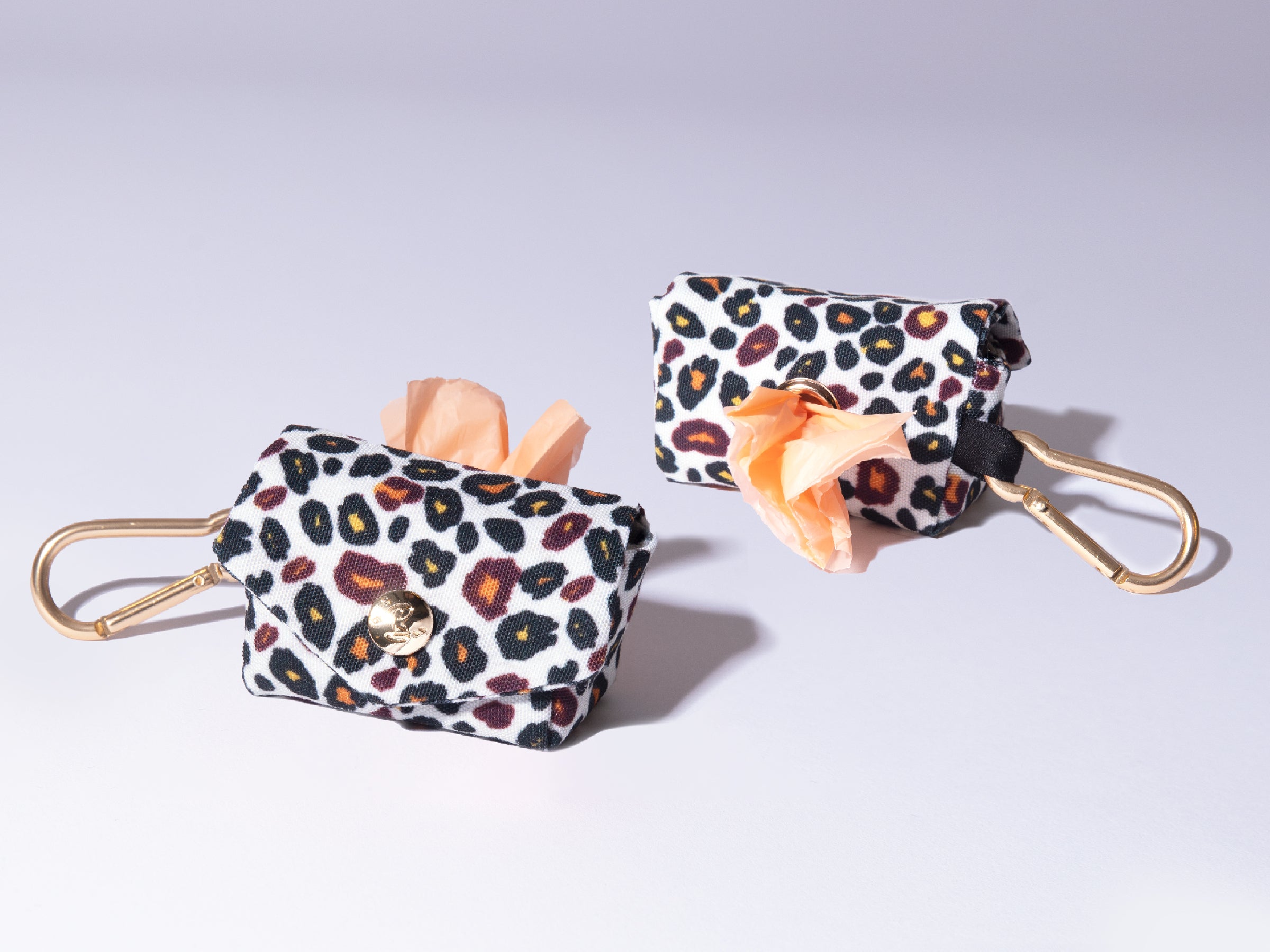 Pochette pour sacs à crottes léopard