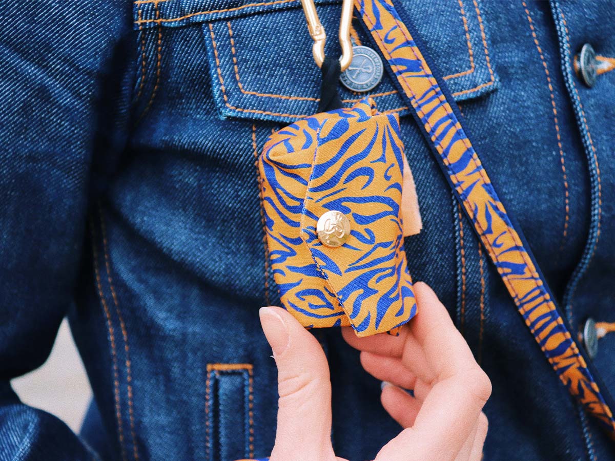 Pochette pour sacs à crottes tigré orange
